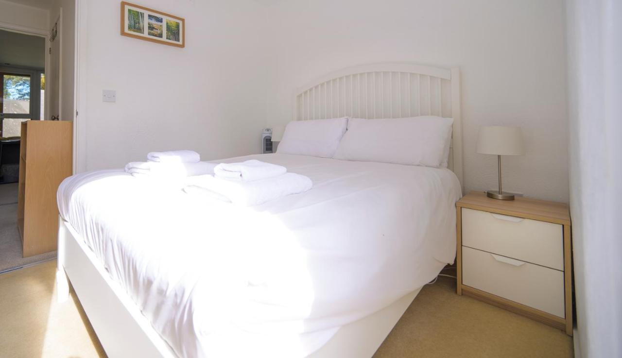 Escape To A Clifftop Chalet With Pool And Tennis Onsite - 1A Kingsdown Holiday Park Экстерьер фото