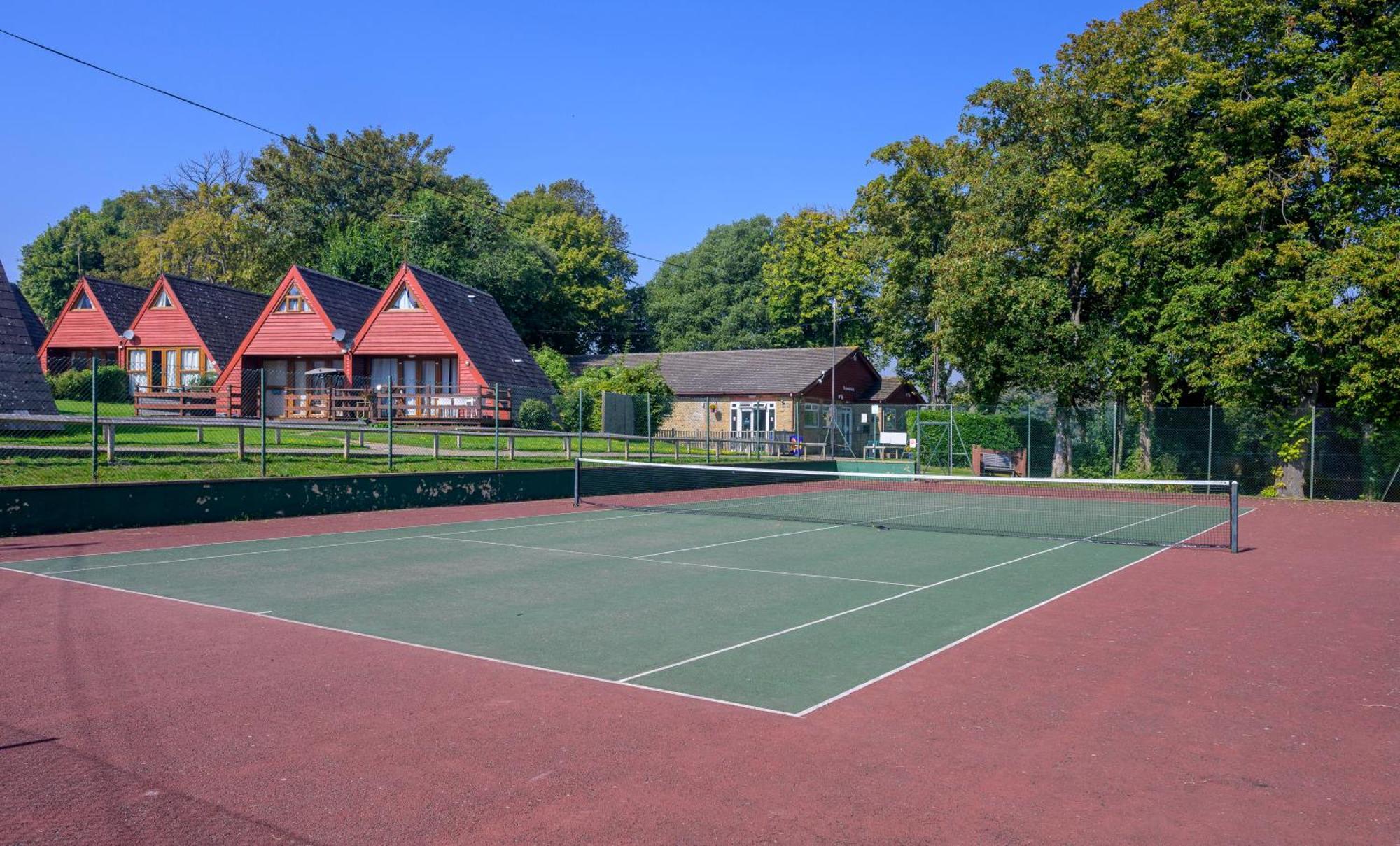Escape To A Clifftop Chalet With Pool And Tennis Onsite - 1A Kingsdown Holiday Park Экстерьер фото