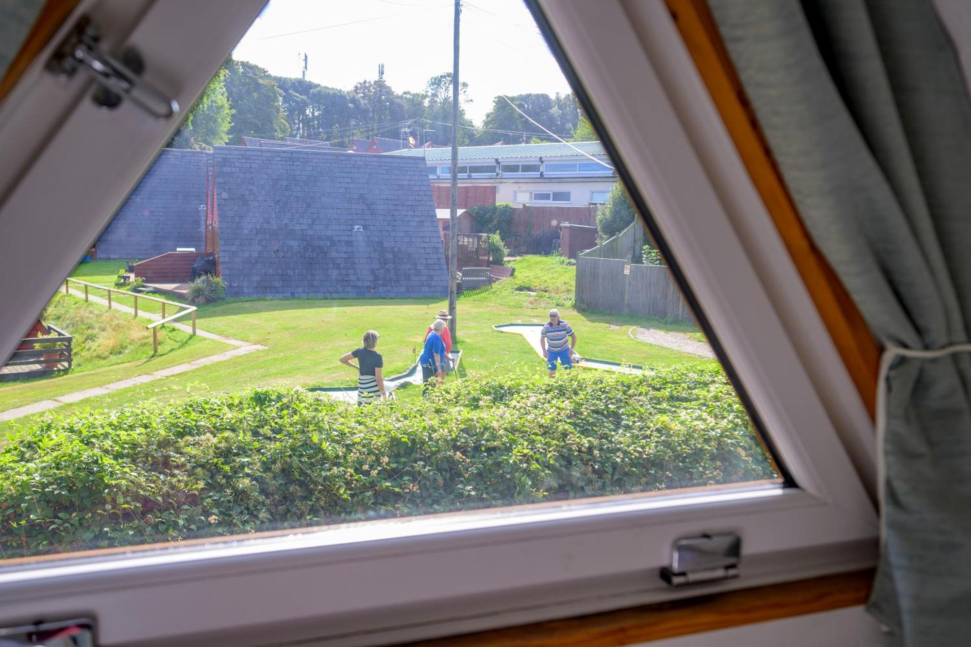 Escape To A Clifftop Chalet With Pool And Tennis Onsite - 1A Kingsdown Holiday Park Экстерьер фото